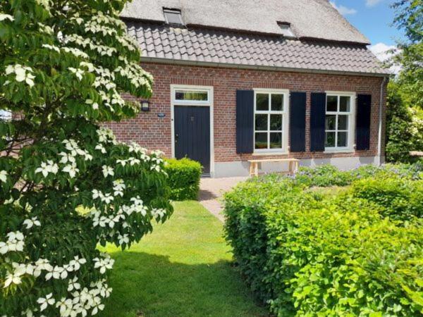 Onder De Wolfskap Bed En Ontbijt Bed & Breakfast Haaren  Dış mekan fotoğraf